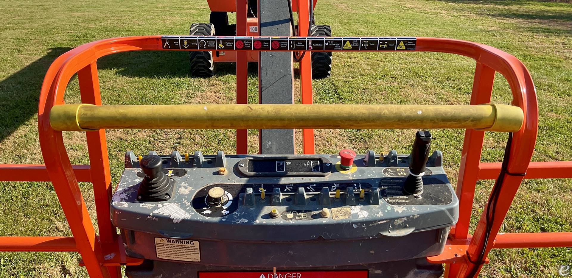 2017 JLG 860SJ