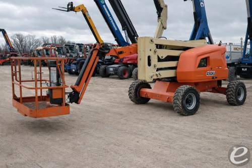 2017 JLG 450AJ