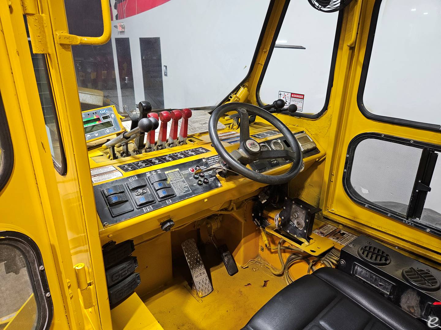 2013 Broderson RT300-2G