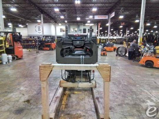 2015 Raymond 750 DR32TT