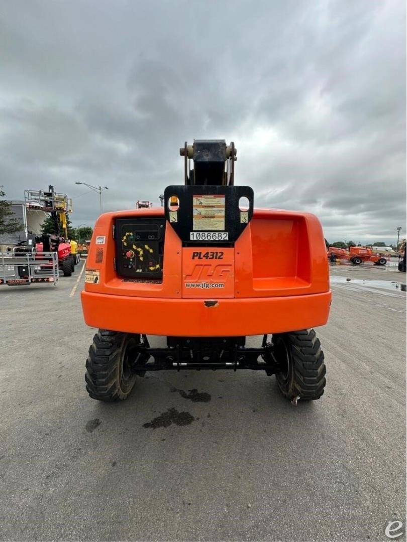 2014 JLG 460SJ