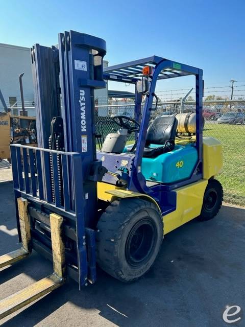 2001 Komatsu FG40ZT-7