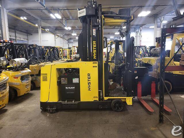 2014 Hyster V30ZMU Electric Forklift - 123Forklift