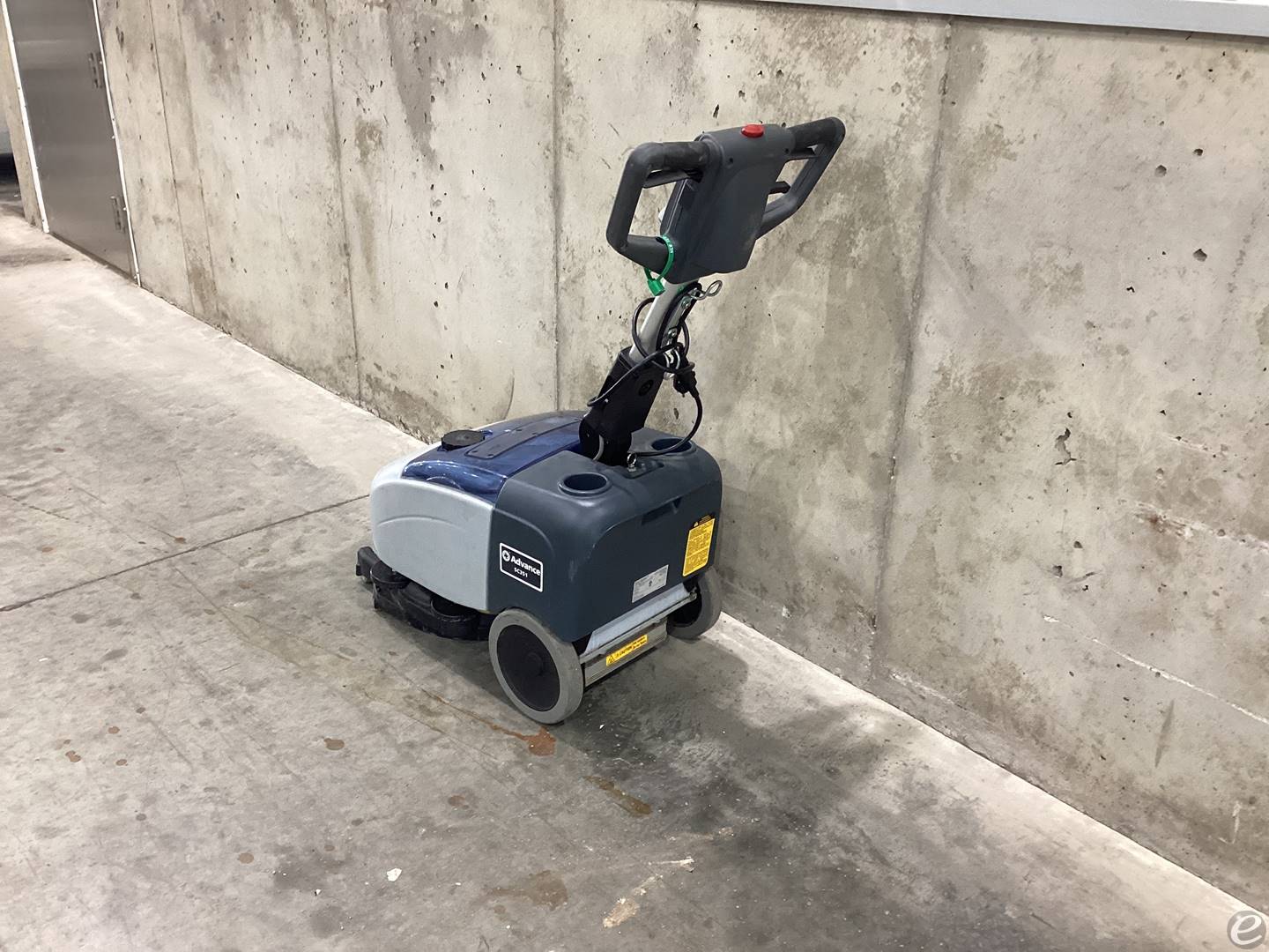 2019 Advance SC351