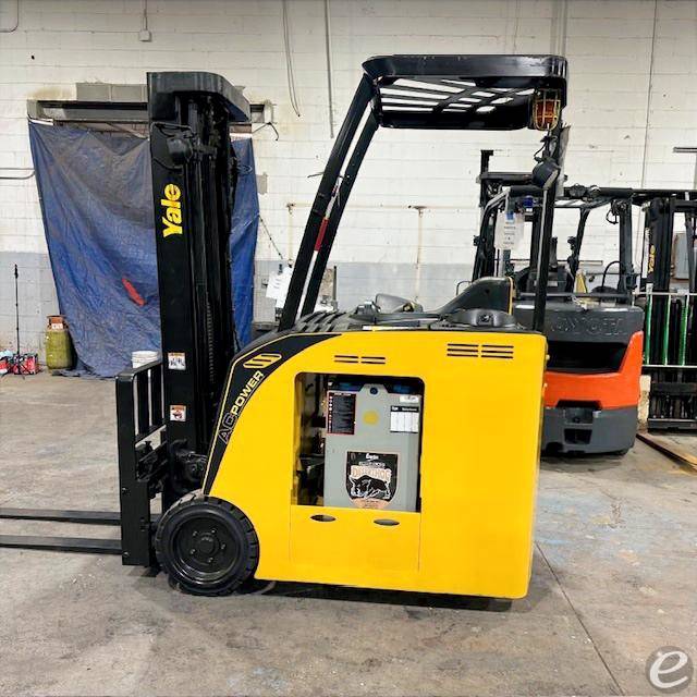 2022 Yale ESC040AD
