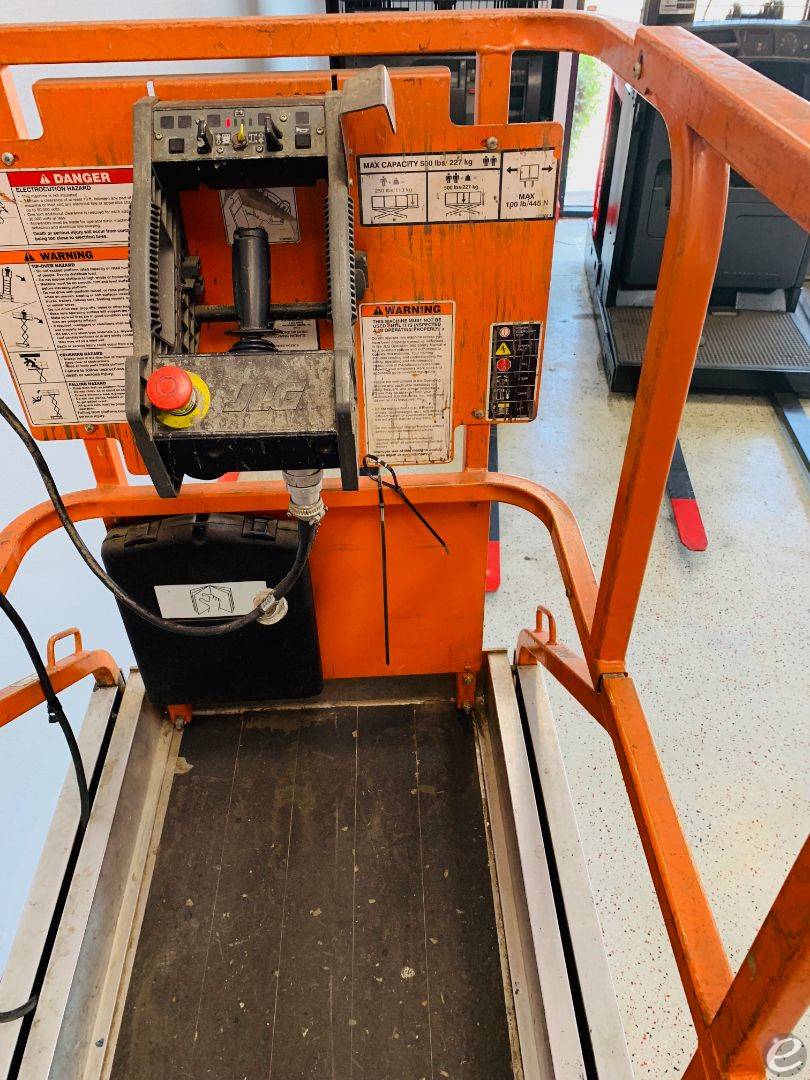 2006 JLG 1930 ES