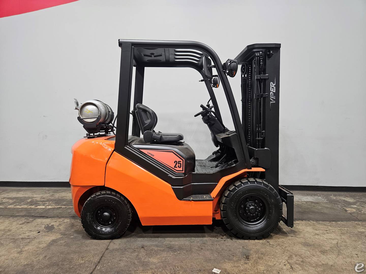 2020 Viper Lift Trucks FY25