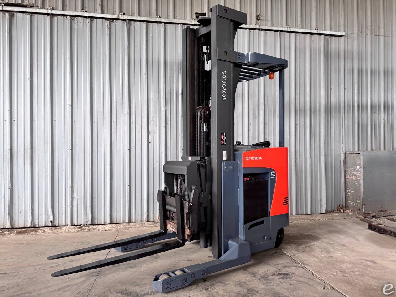 2009 Toyota 8BDRU15 Electric Reach Truck - 123Forklift