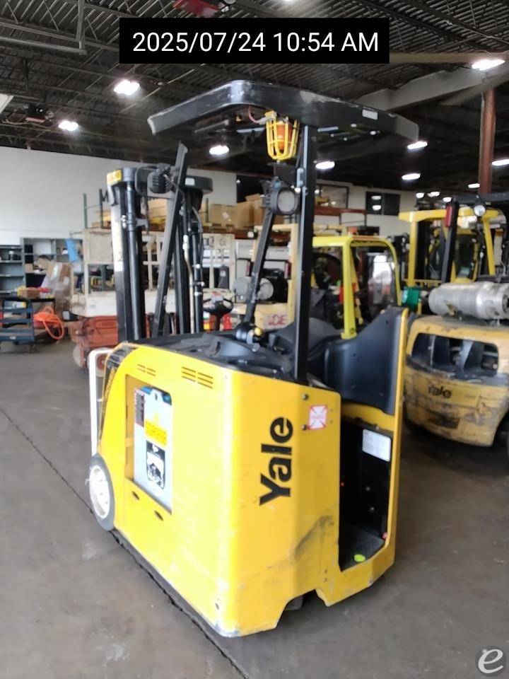 2017 Yale ESC040AD