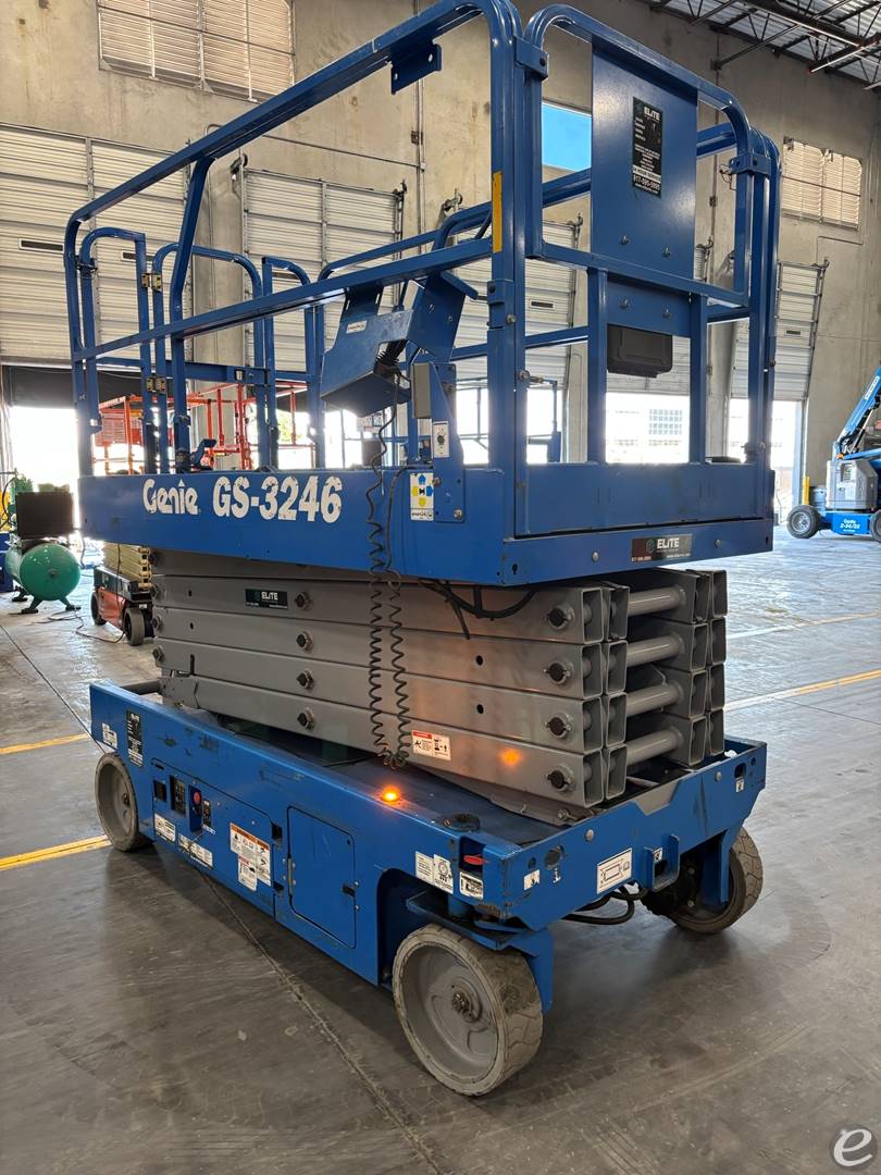 2018 Genie GS3246