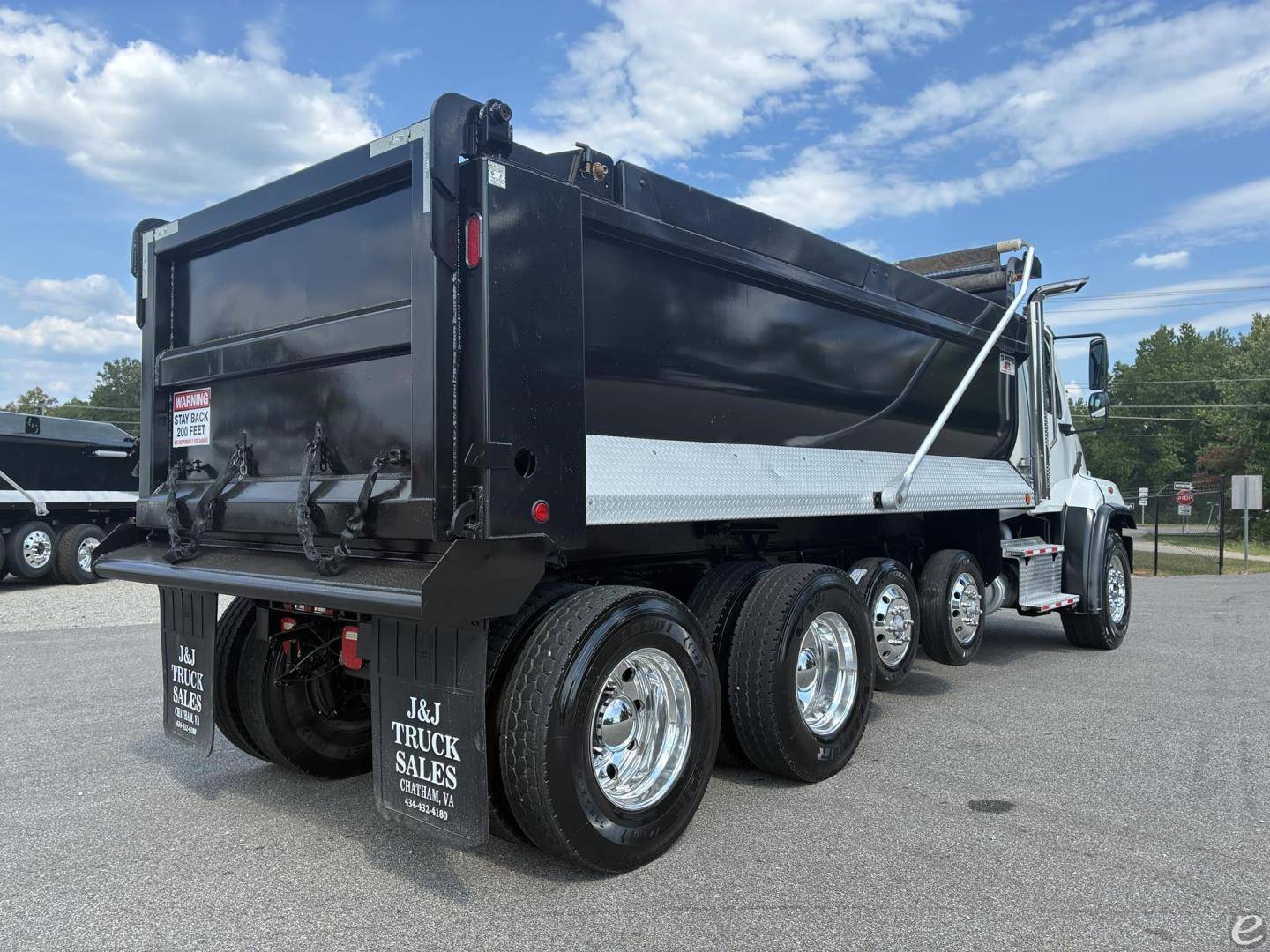 2023 Freightliner 108SD