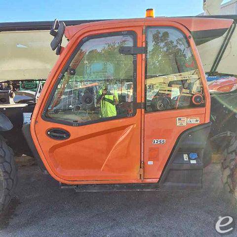 2016 JLG 1255