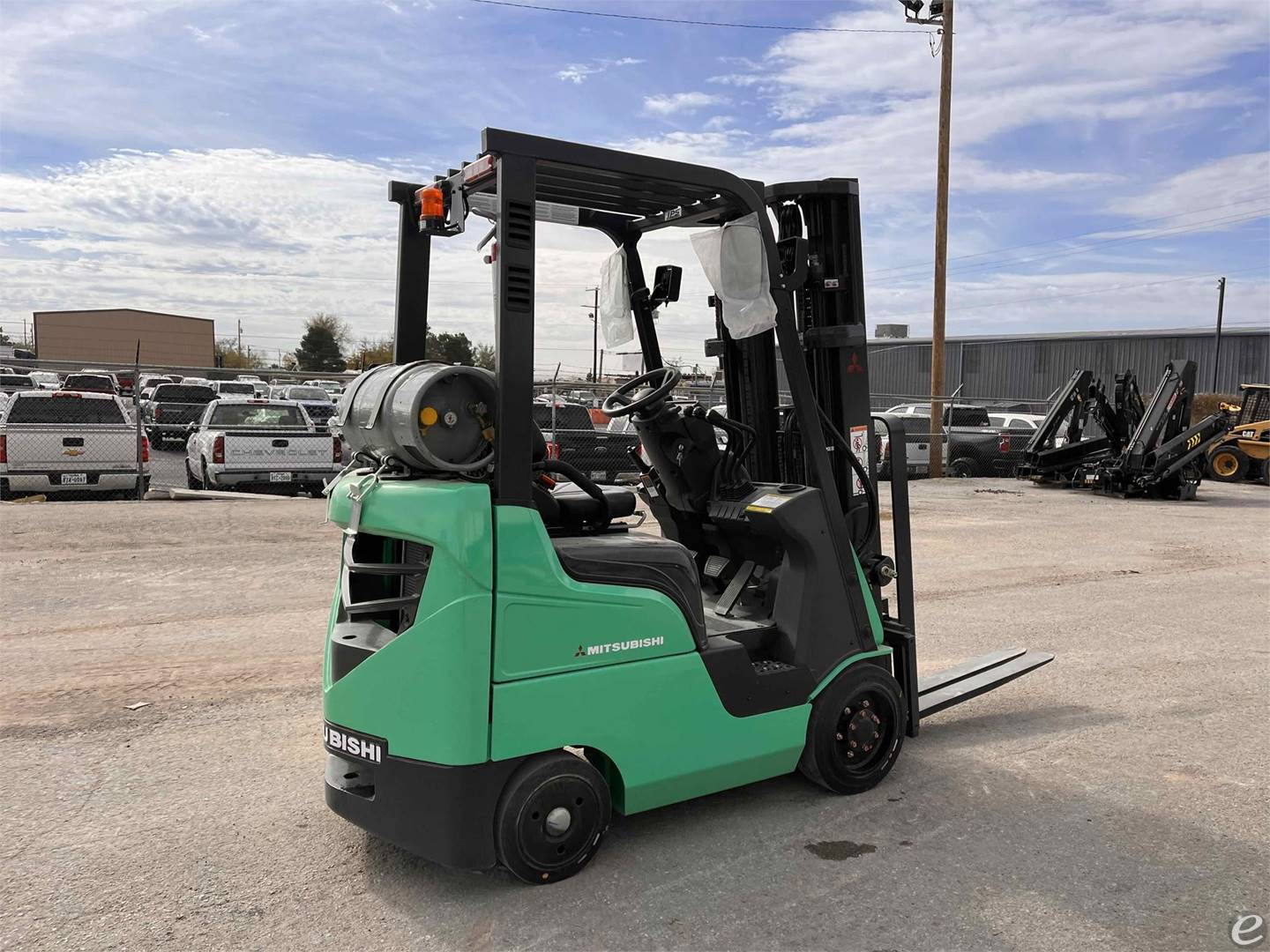 2023 Mitsubishi FGC15N
