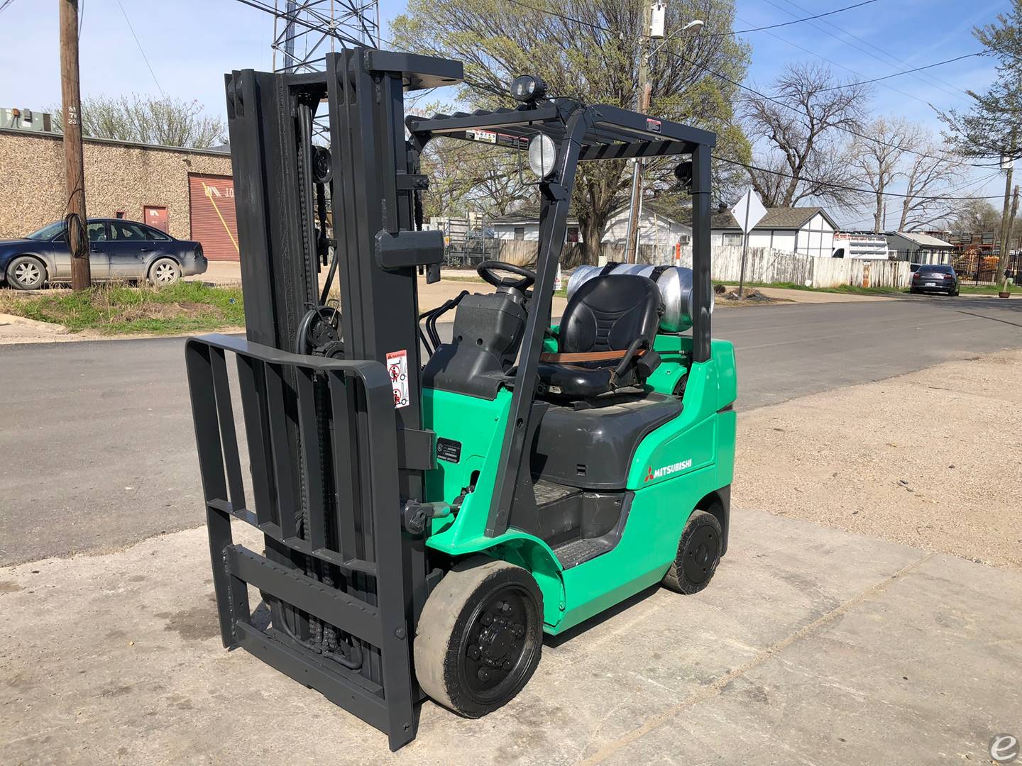 2004 Mitsubishi FGC25N