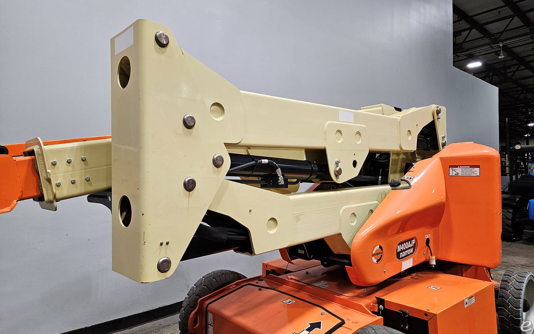2016 JLG M400AJPN