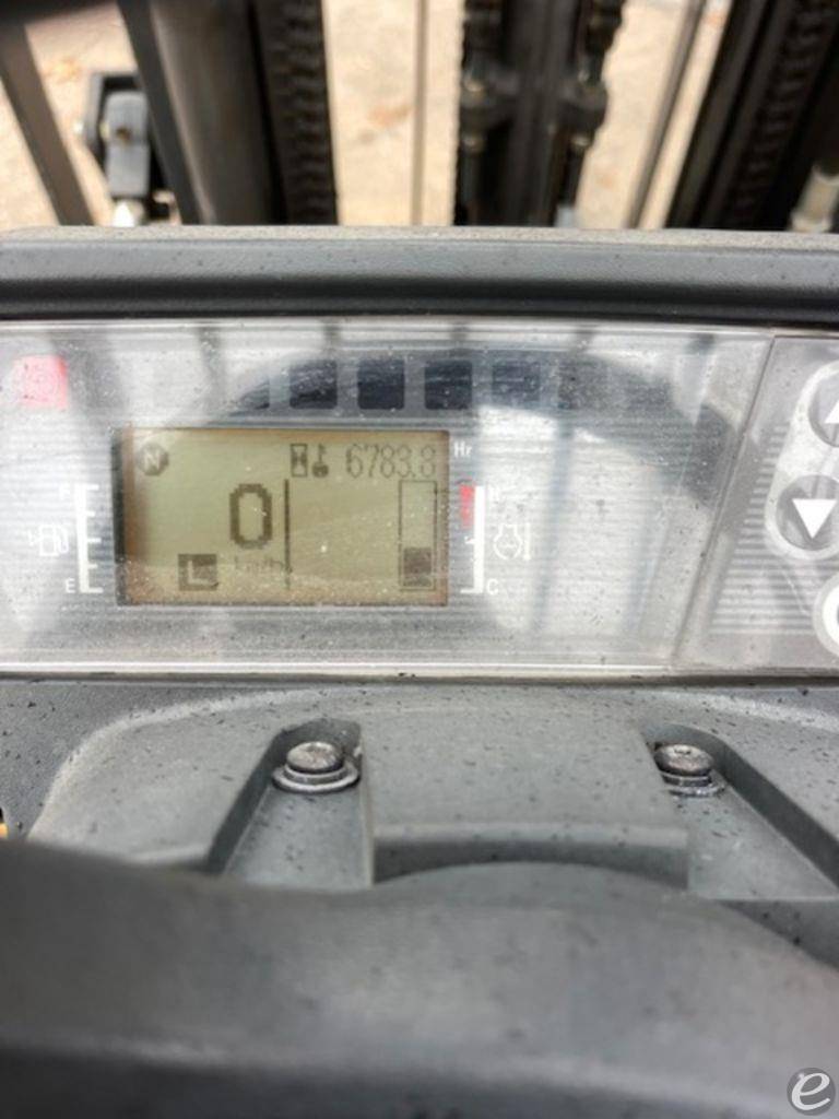 2011 Cat 2P5000