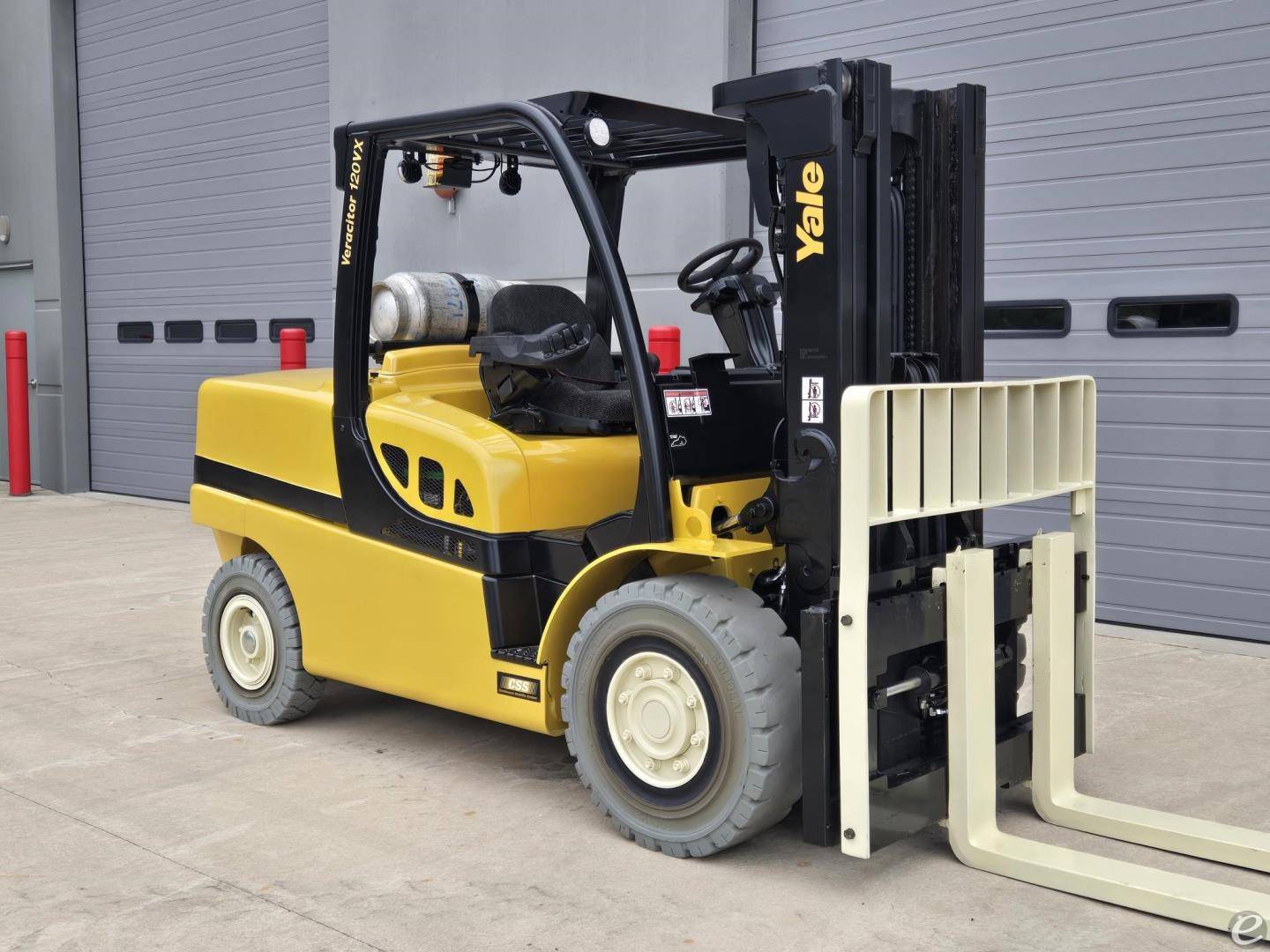 2021 Yale GLP120VX