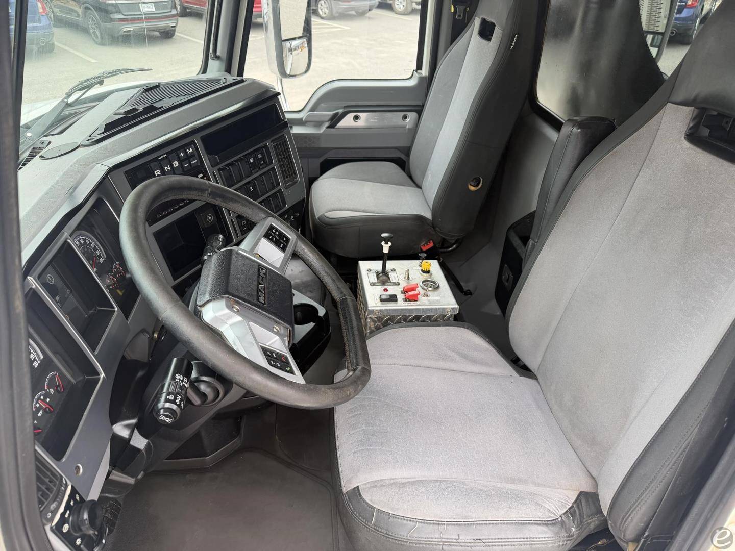 2020 Mack GRANITE 64FR