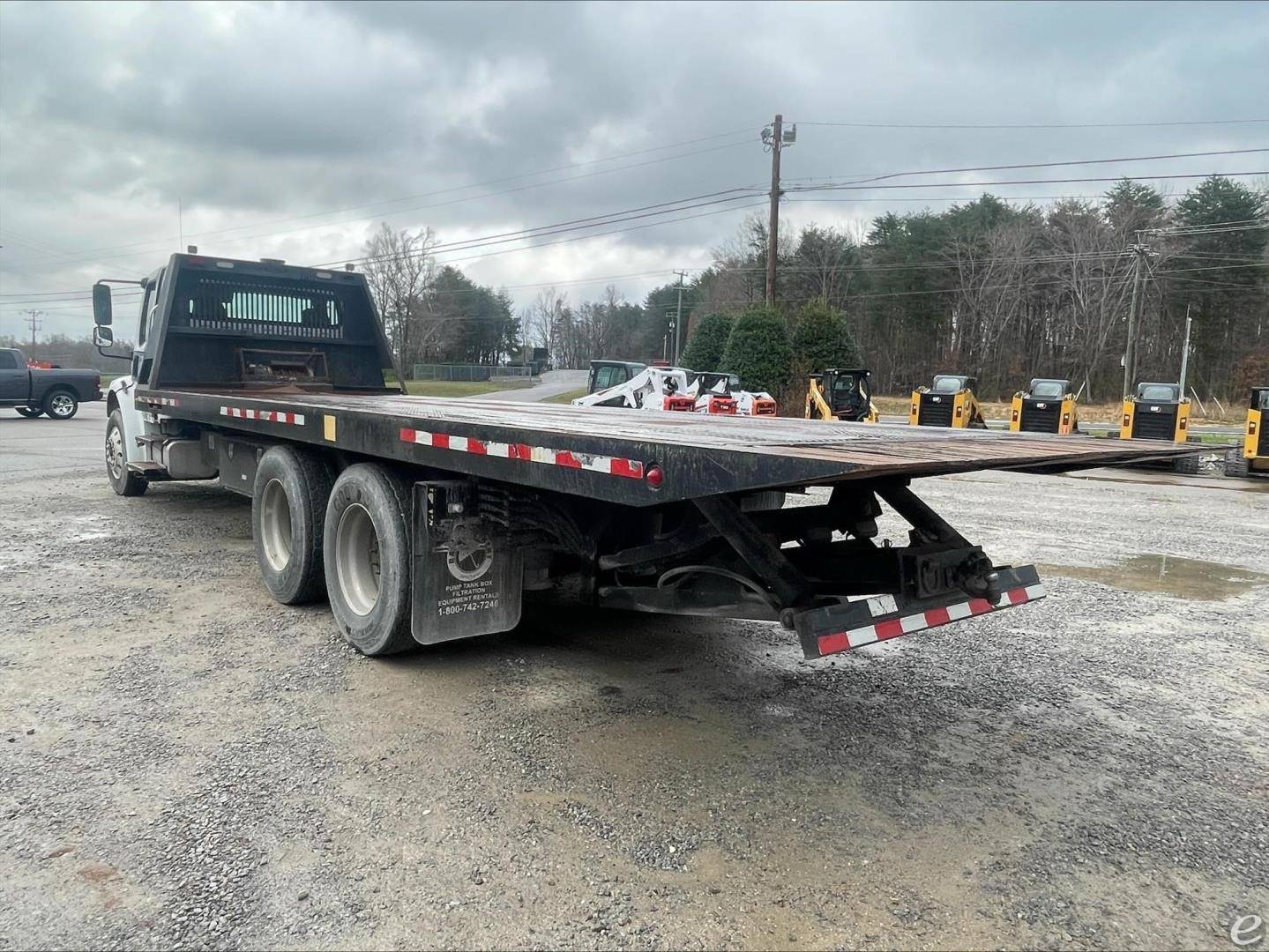 2006 Freightliner BUSINESS CLASS M2 106