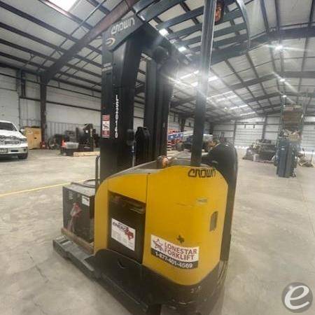 2014 Crown RR5725-45