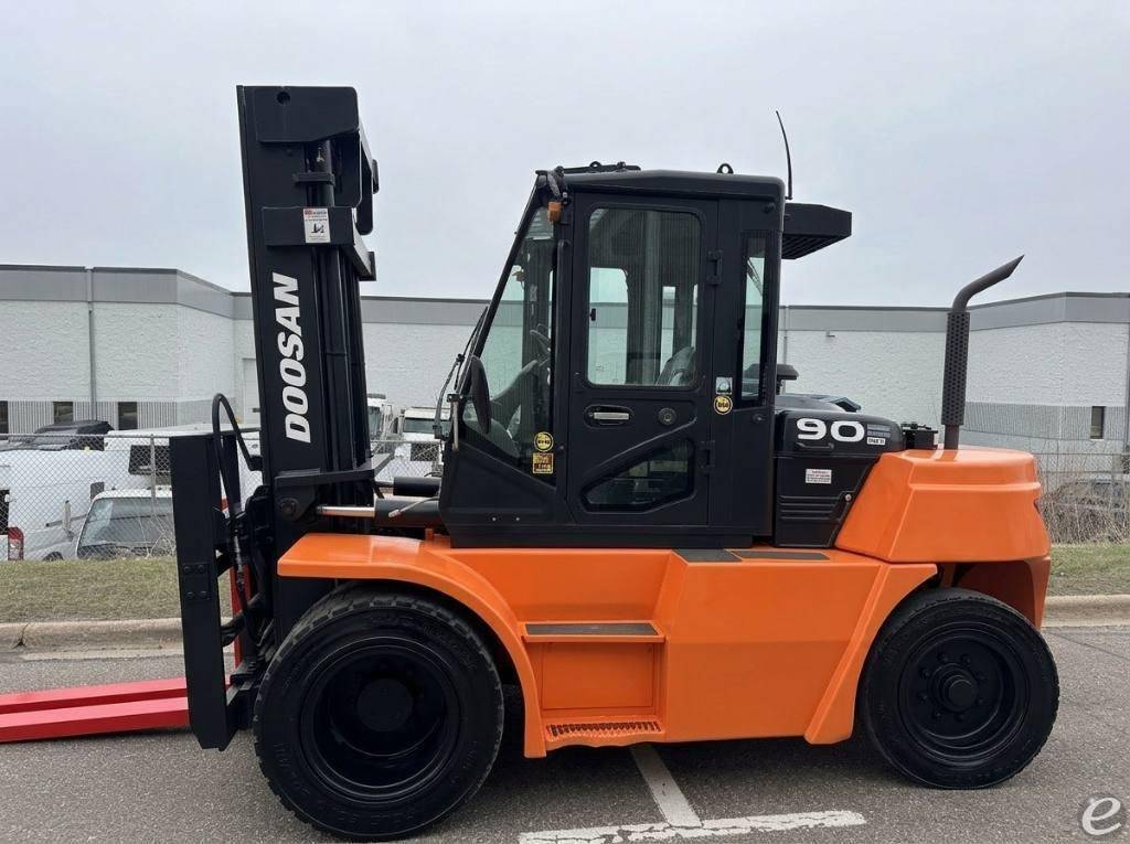 2016 Doosan D90S-7