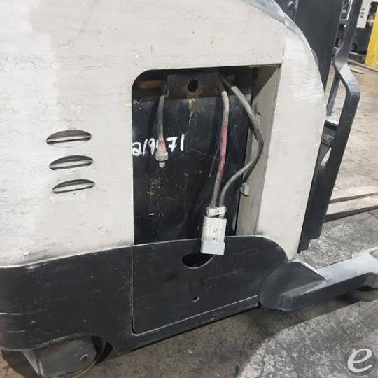 2019 Crown RR5725-45