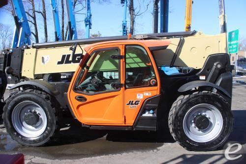 2018 JLG 1255