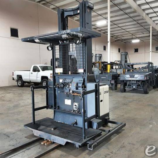 2010 Crown SP3520-30 Electric Order Picker - 123Forklift