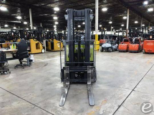 2020 Clark TMX15