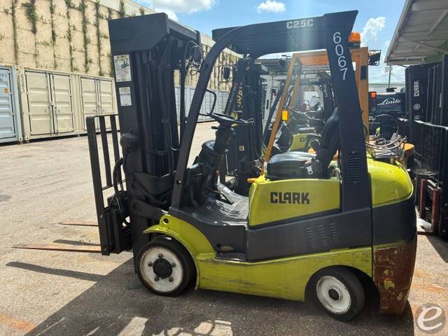 2017 Clark C25C