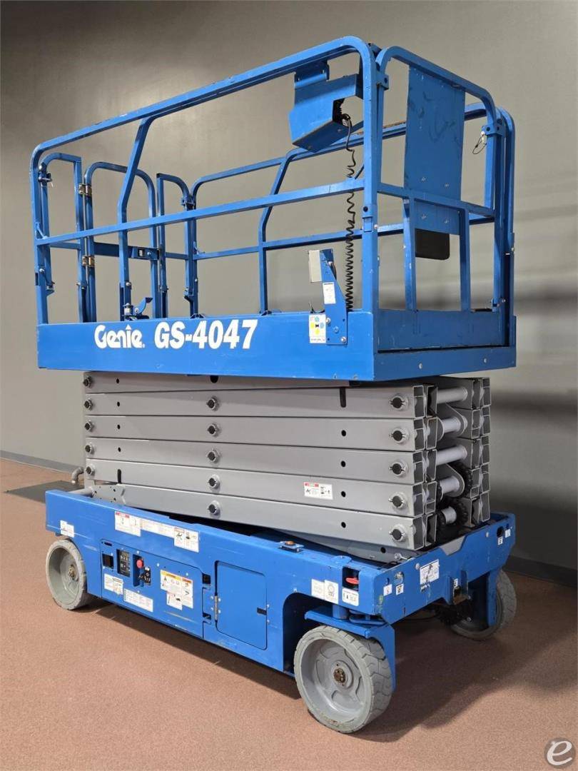 2018 Genie GS4047 Electric Scissor Lift - 123Forklift