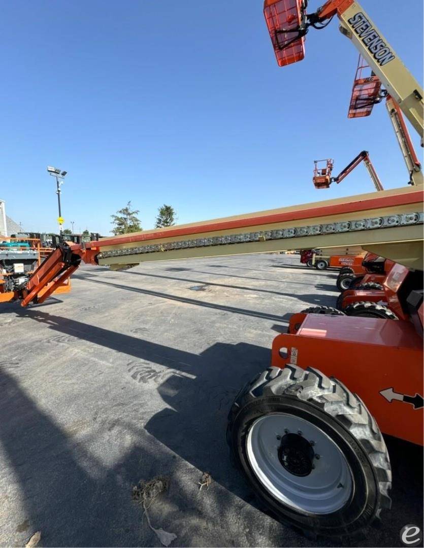 2015 JLG 660SJ