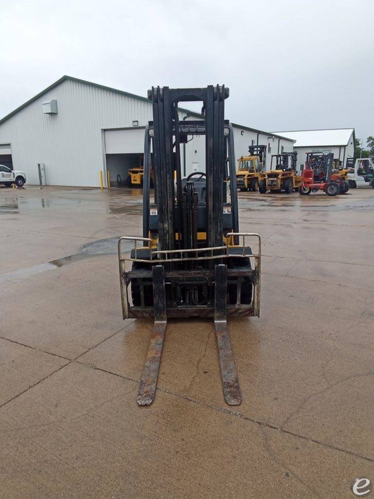 2012 Yale GLP060VXN