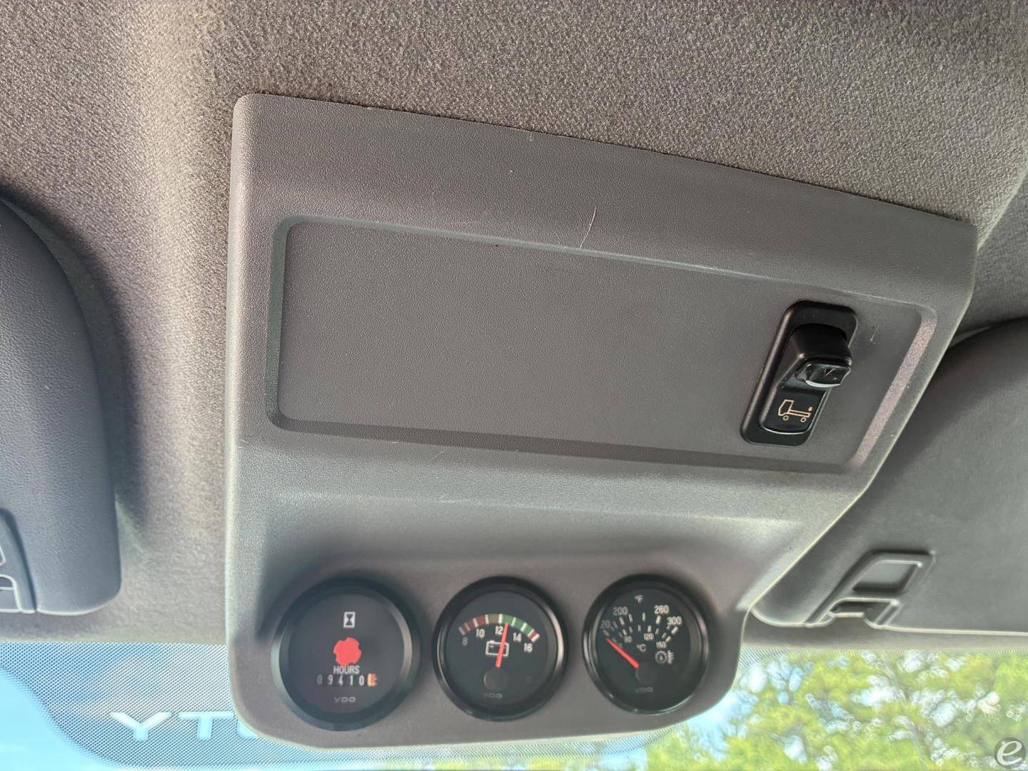 2015 Ford F750 XLT SD