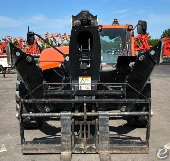 2022 JLG 1255