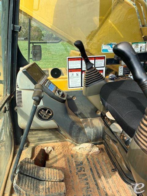 2015 Komatsu PC490 LC-11
