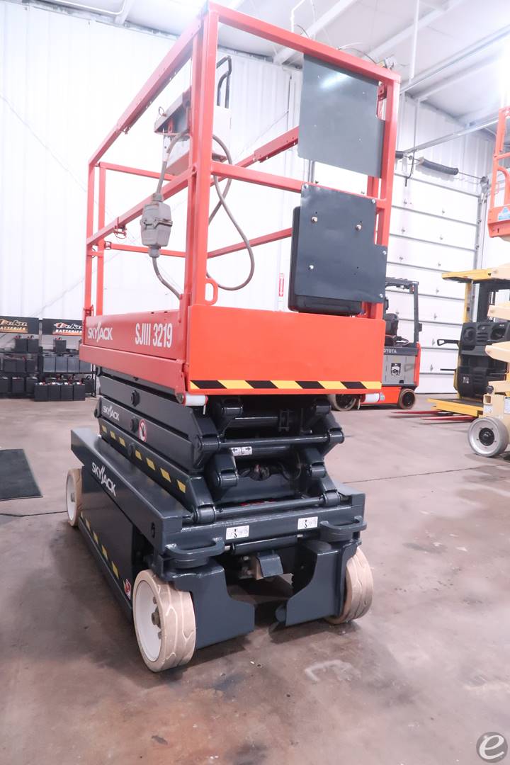 2015 Skyjack SJIII-3219