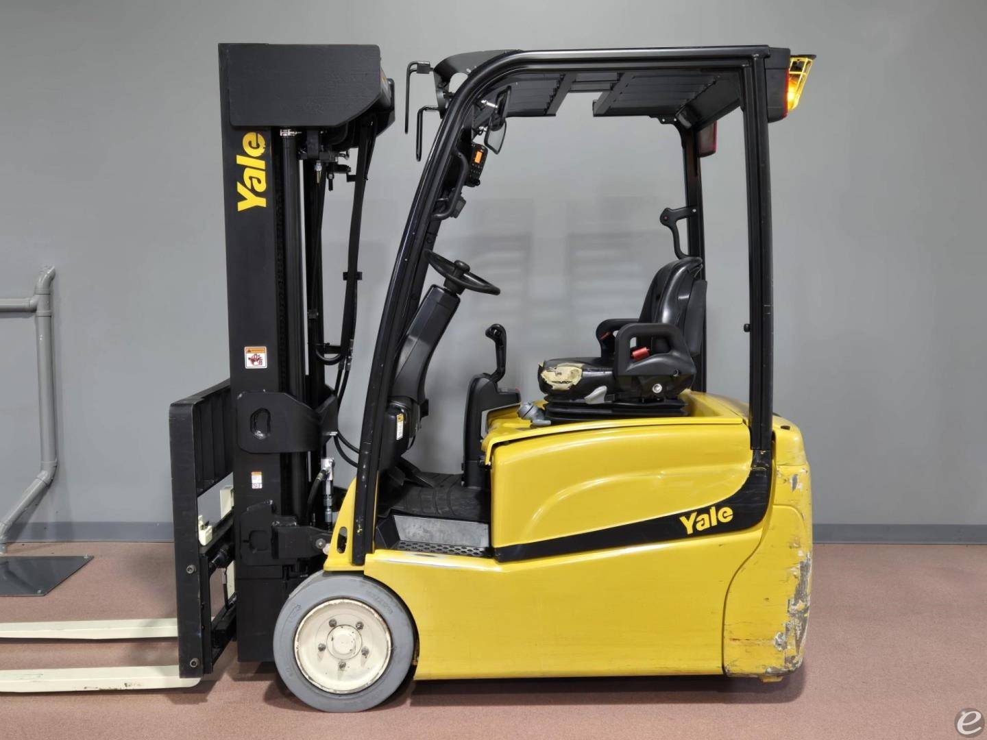 2017 Yale ERP040VT Electric Forklif...