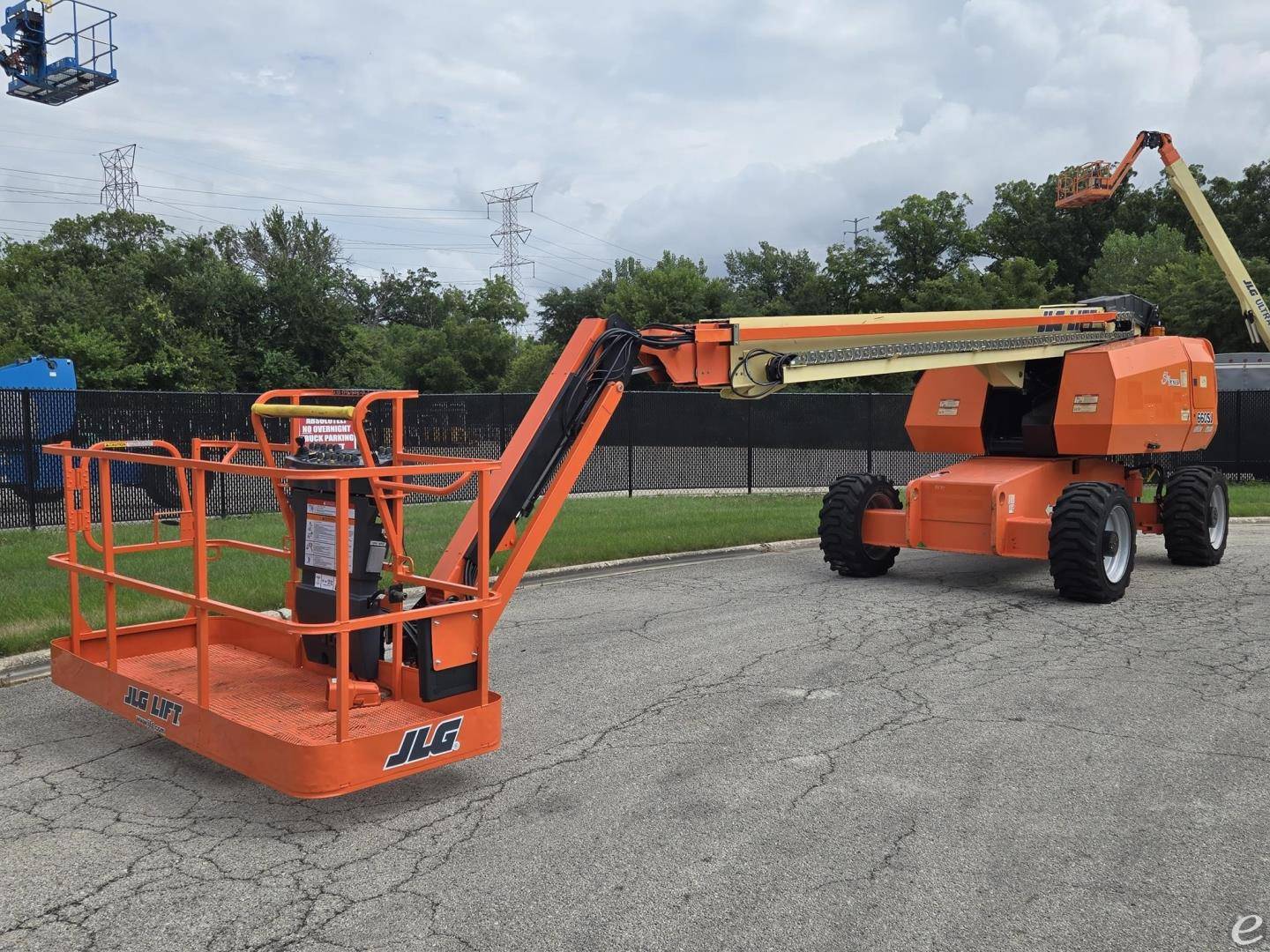 2012 JLG 660SJ