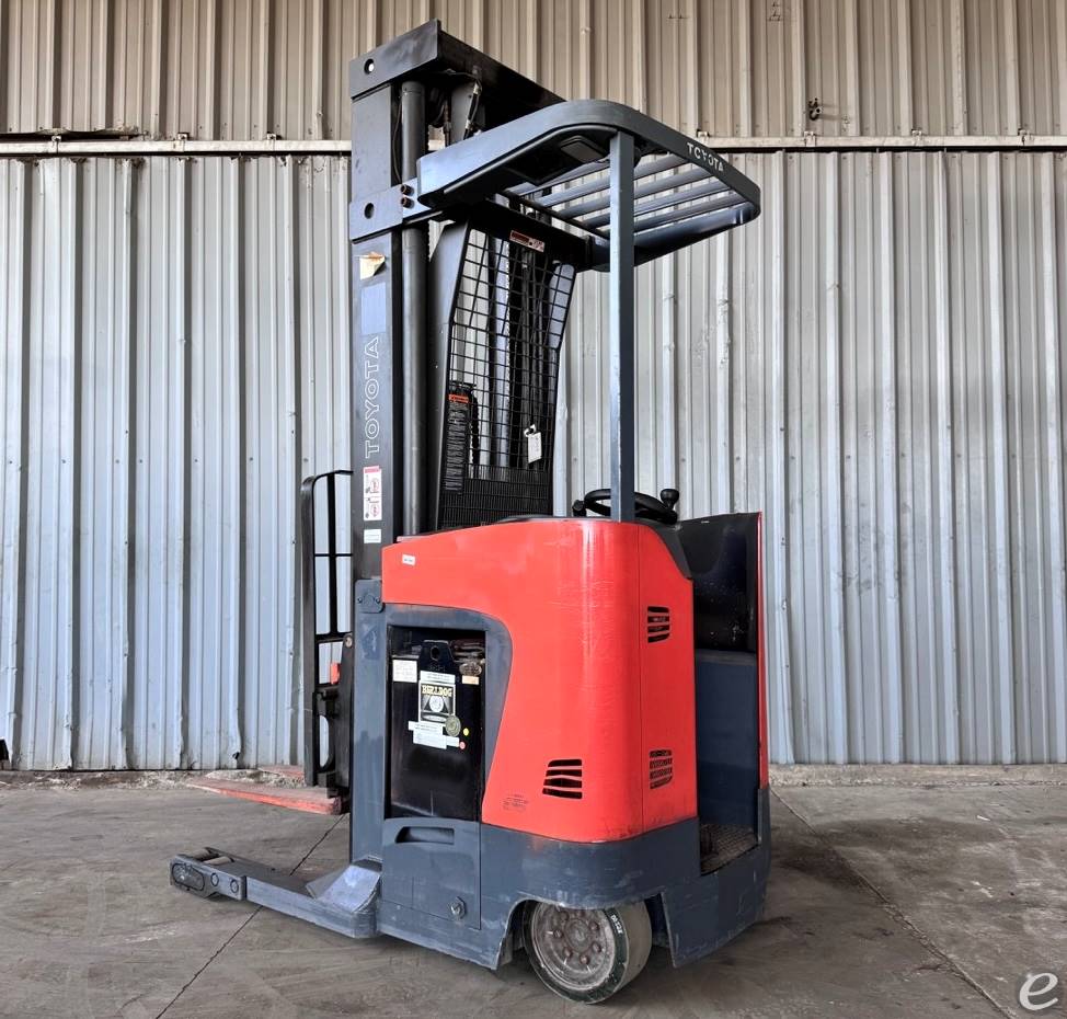 2011 Toyota 8BRU23 Electric Reach Truck - 123Forklift