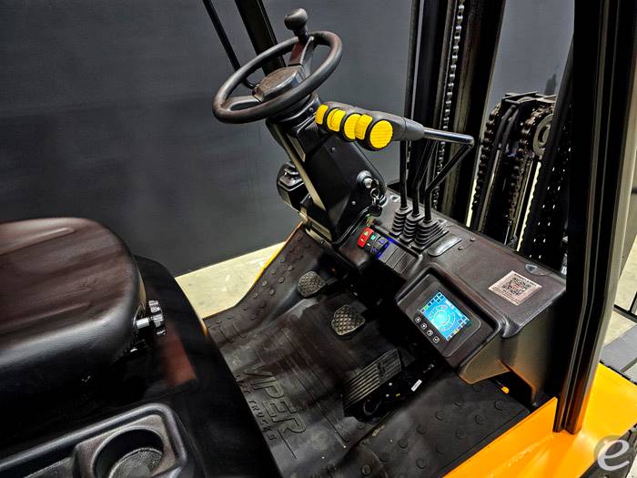 2026 Viper Lift Trucks FY25F