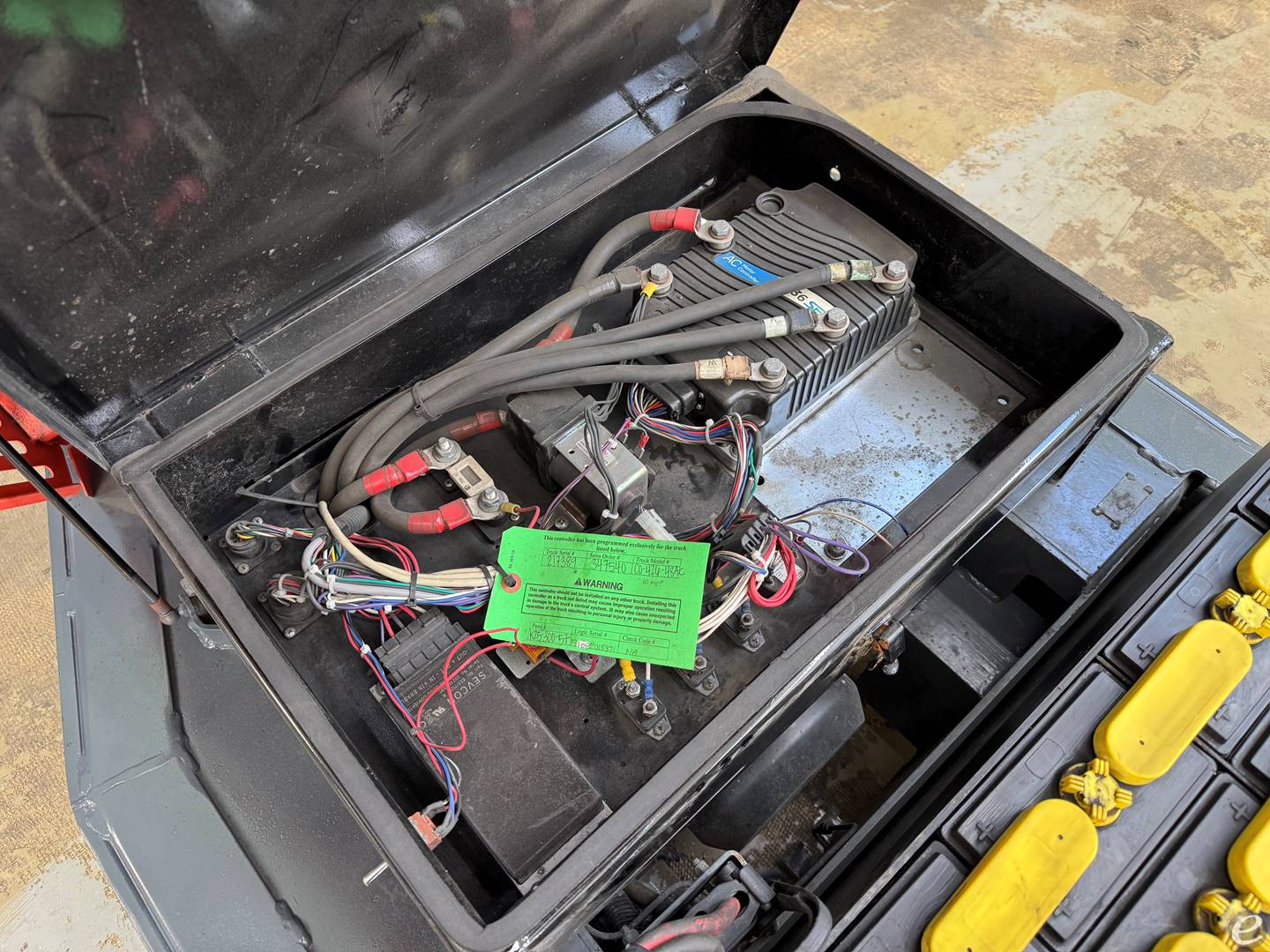 2021 Taylor Dunn CO-426-48AC