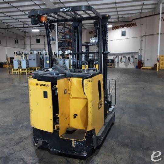 2016 Hyundai 18BR-9 Electric Reach Truck - 123Forklift