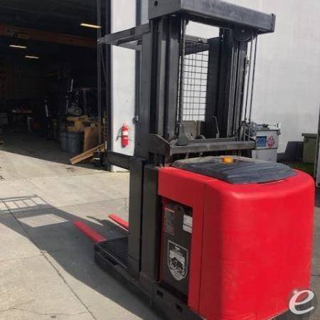 2015 Raymond 520-OPC30TT Electric Order Picker - 123Forklift