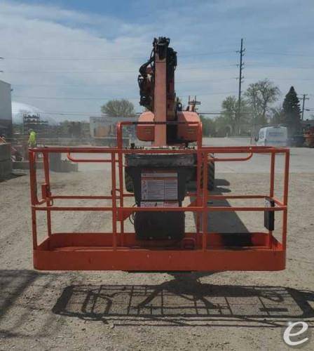 2015 JLG 1350SJP