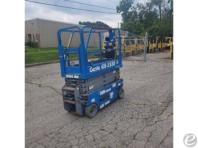 2012 Genie GS-1930 Electric Scissor Lift - 123Forklift
