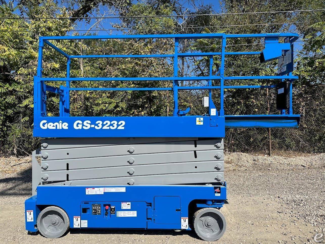 2013 Genie GS3232 Electric Scissor Lift - 123Forklift