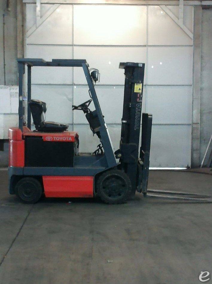 2001 Toyota 5FBCU20