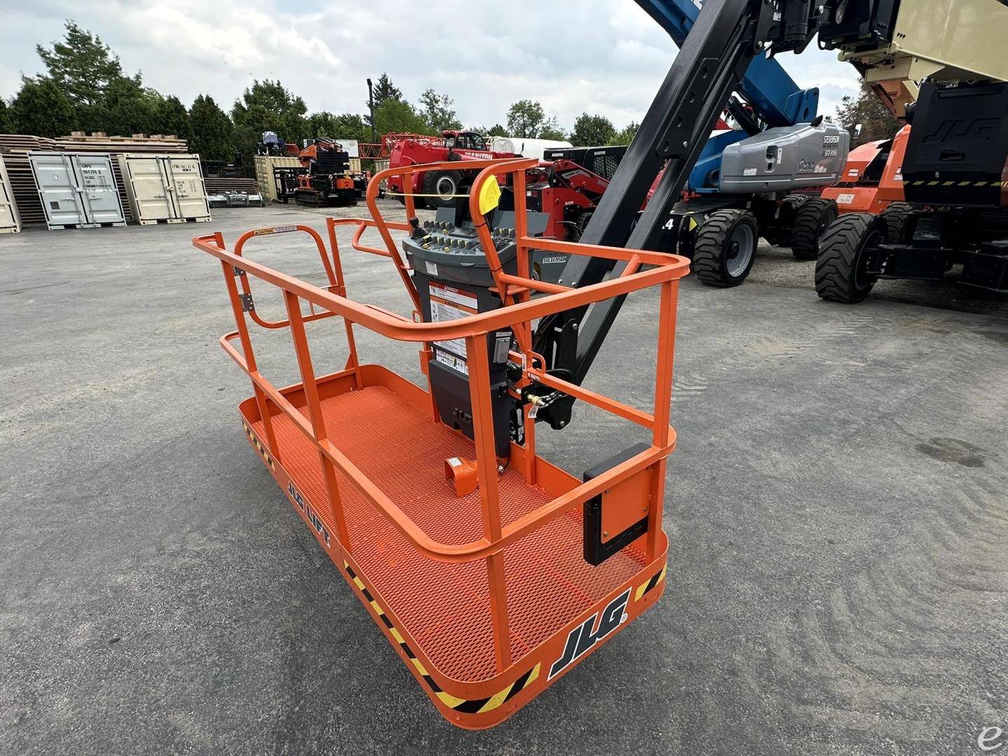 2025 JLG 1500AJP