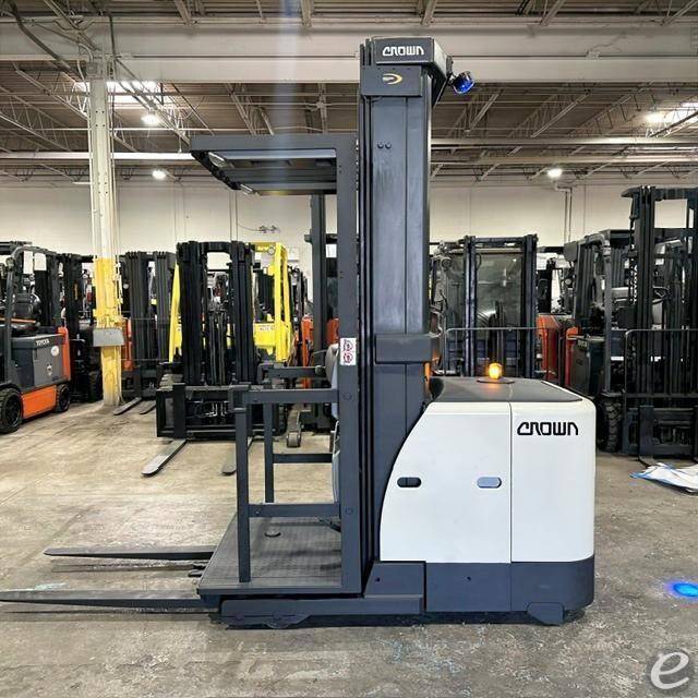 2018 Crown SP3520-30